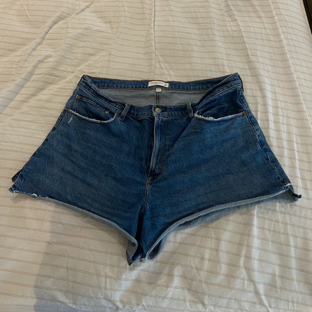 A&F women’s denim shorts